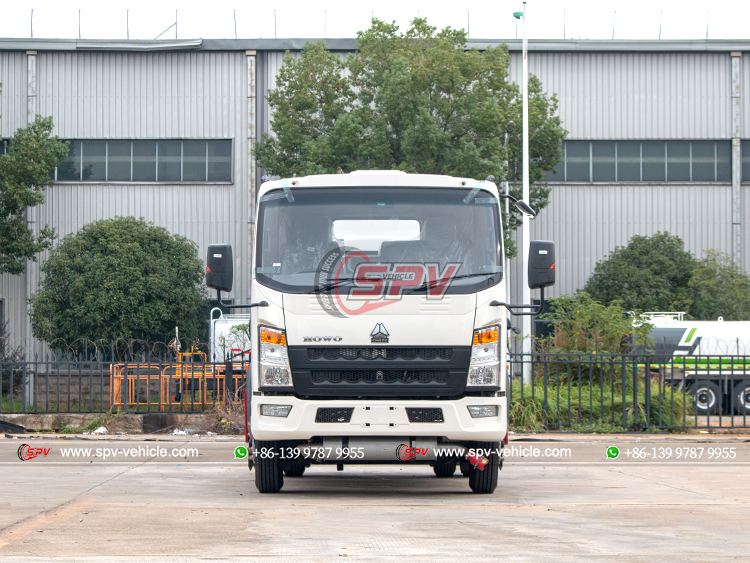 Sinotruk Howo Refueler Truck 4,000 Litres